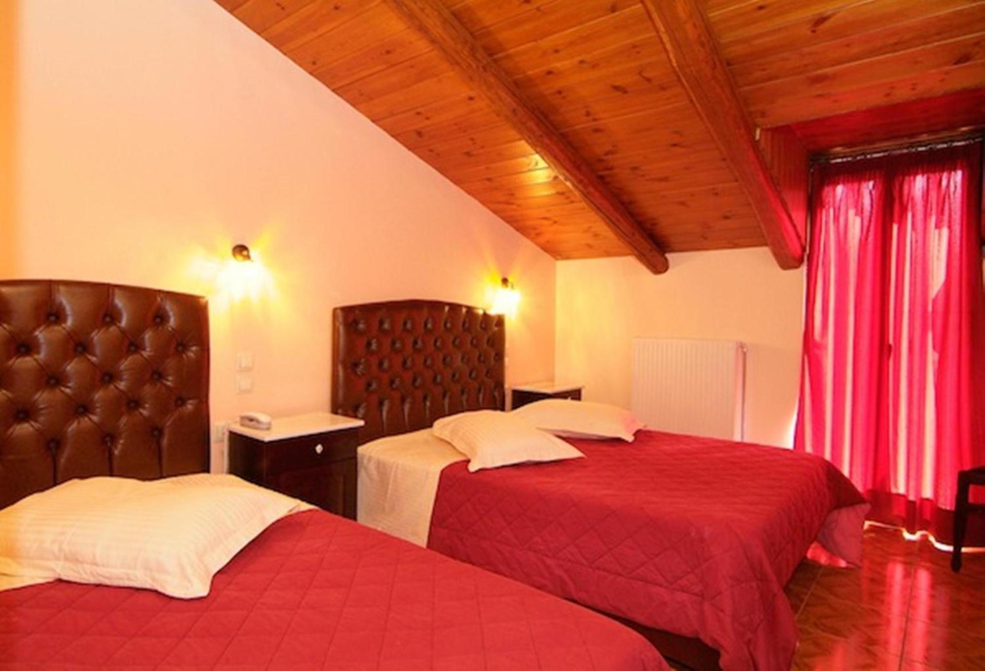 Hotel Varonos Delphi Exterior foto